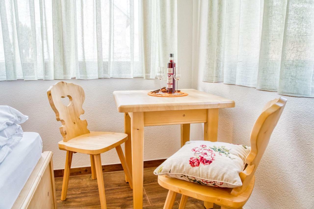 Gaestehaus Weingut Politschek Bad Friedrichshall Luaran gambar